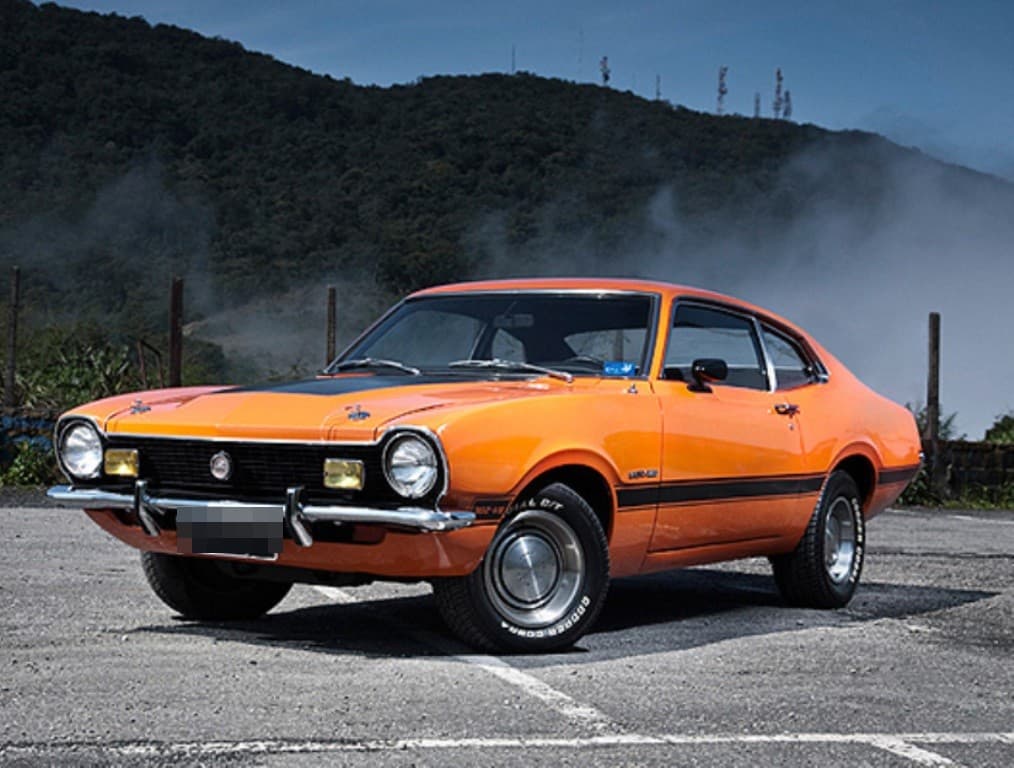 Ford Maverick GT laranja com capô preto